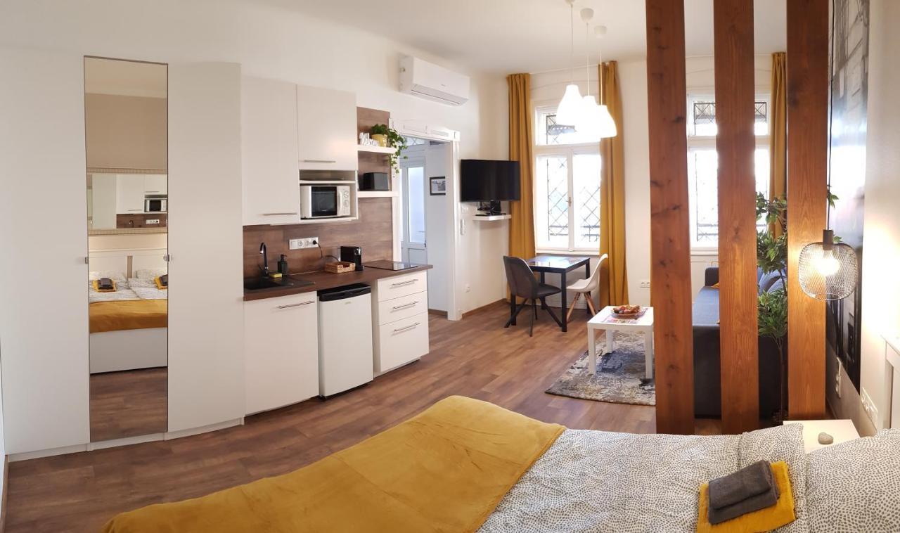 Downtown Station Apartment Budapest Exterior photo